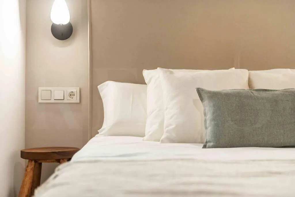 Eclectic & Elegant Apartment By Rems Malaga