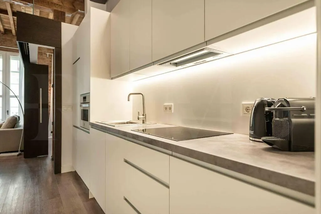 Eclectic & Elegant Apartment By Rems Malaga