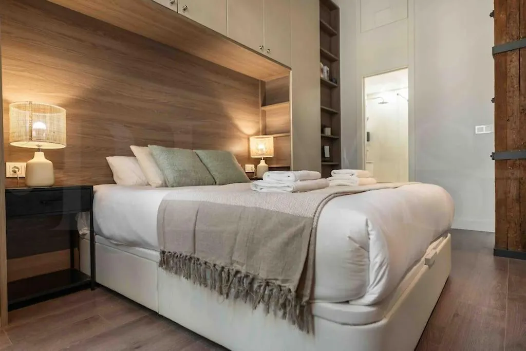 Eclectic & Elegant Apartment By Rems Málaga